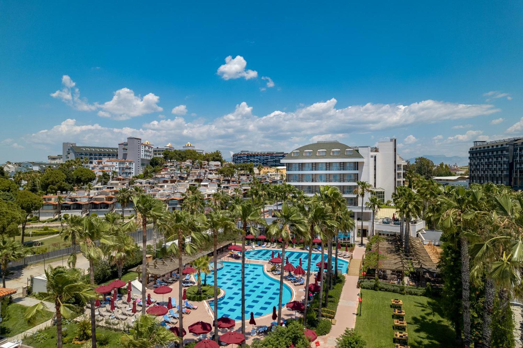 Trendy Palm Hotel 5*